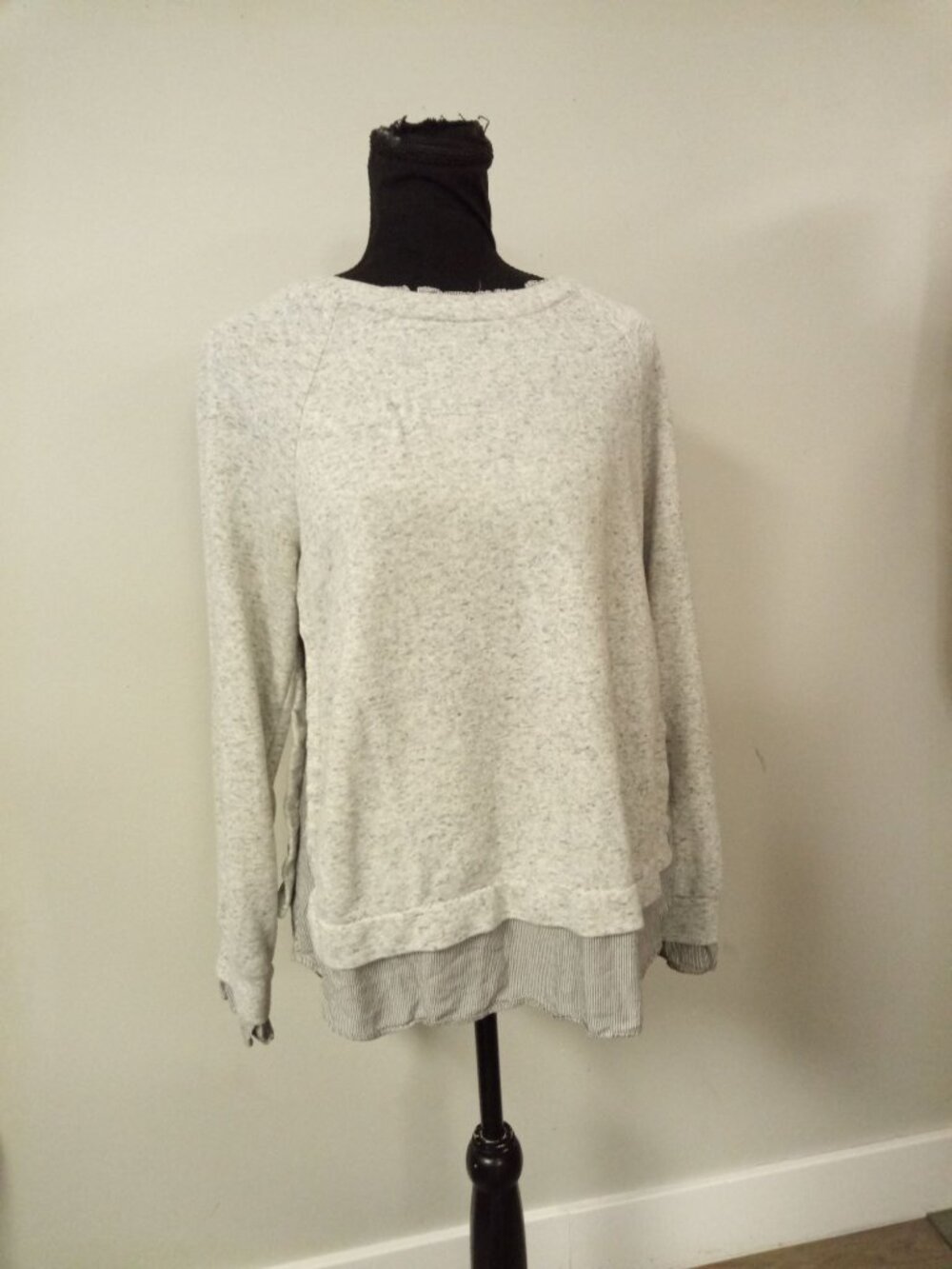 Mystree Women's Grey Sweatshirt Size Small